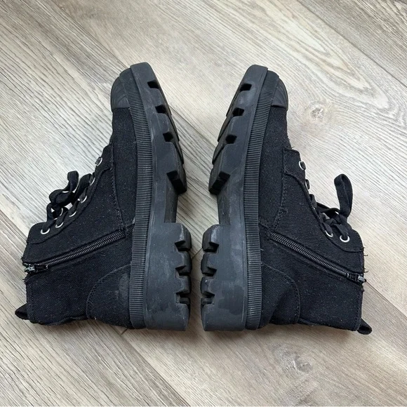Universal Thread Black Canvas Combat Boots - Picture 5 of 9